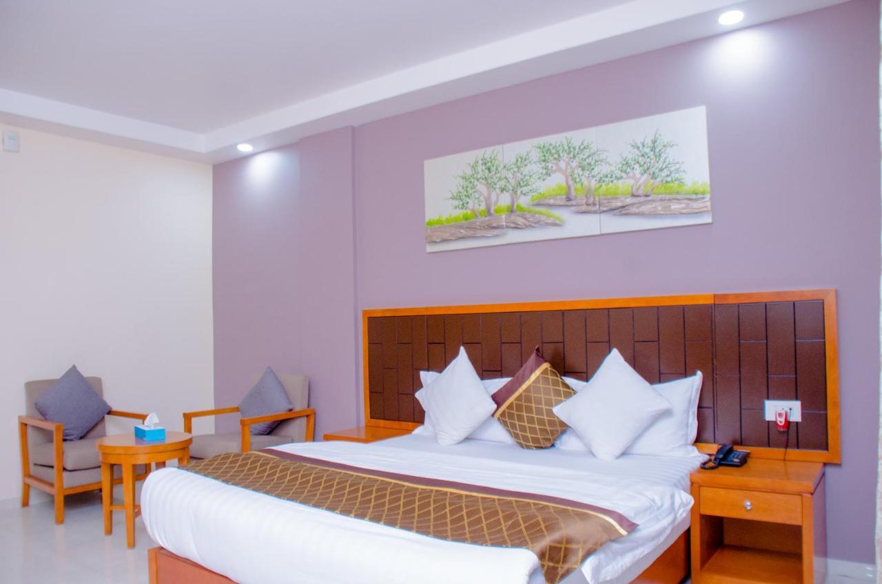 Hotel Platinum Kinshasa Exterior photo