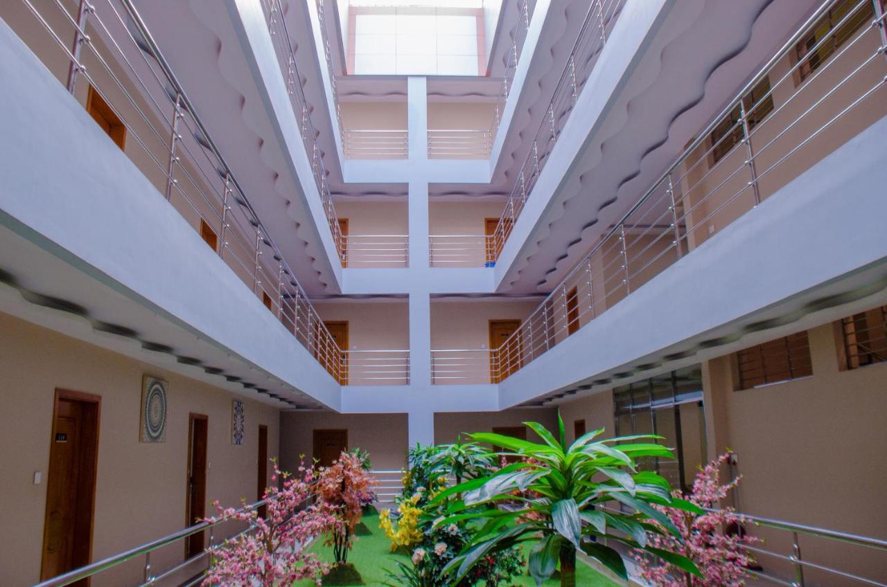 Hotel Platinum Kinshasa Exterior photo