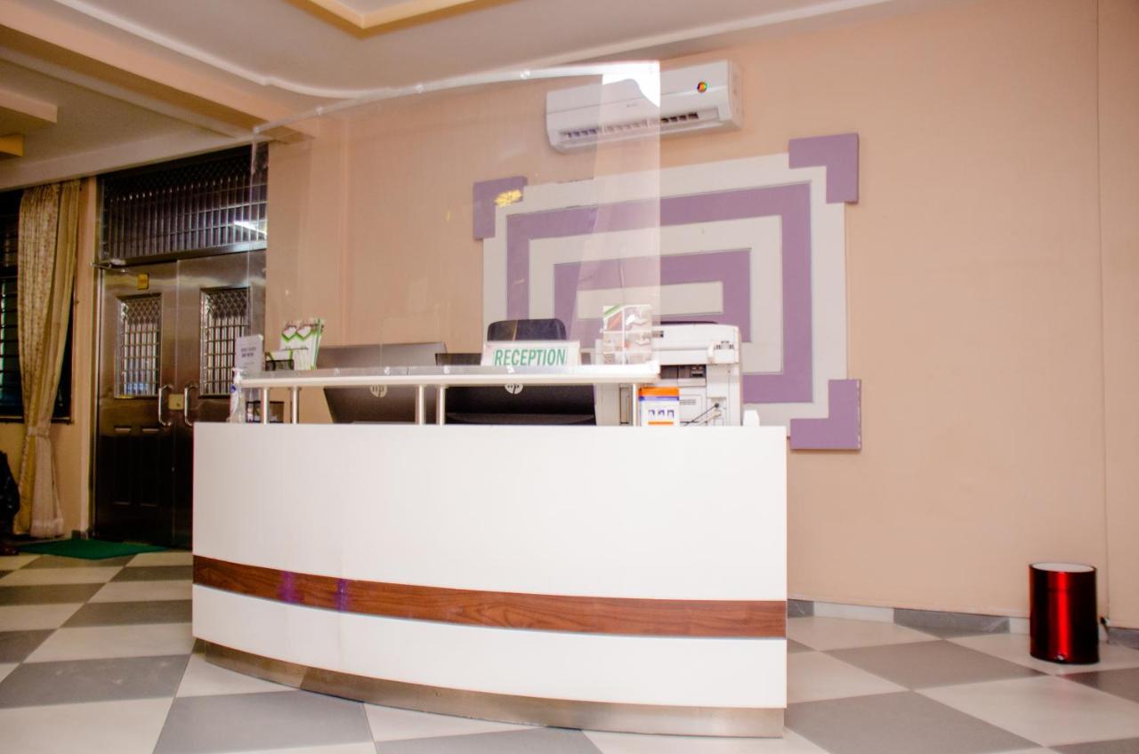 Hotel Platinum Kinshasa Exterior photo