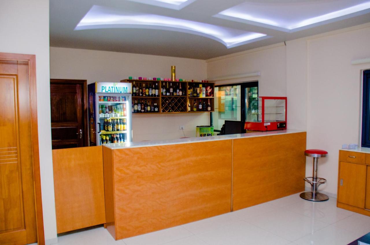 Hotel Platinum Kinshasa Exterior photo