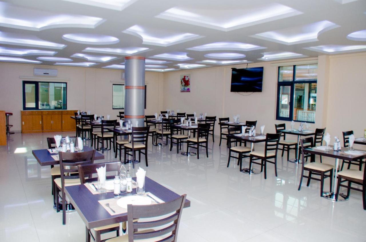 Hotel Platinum Kinshasa Exterior photo