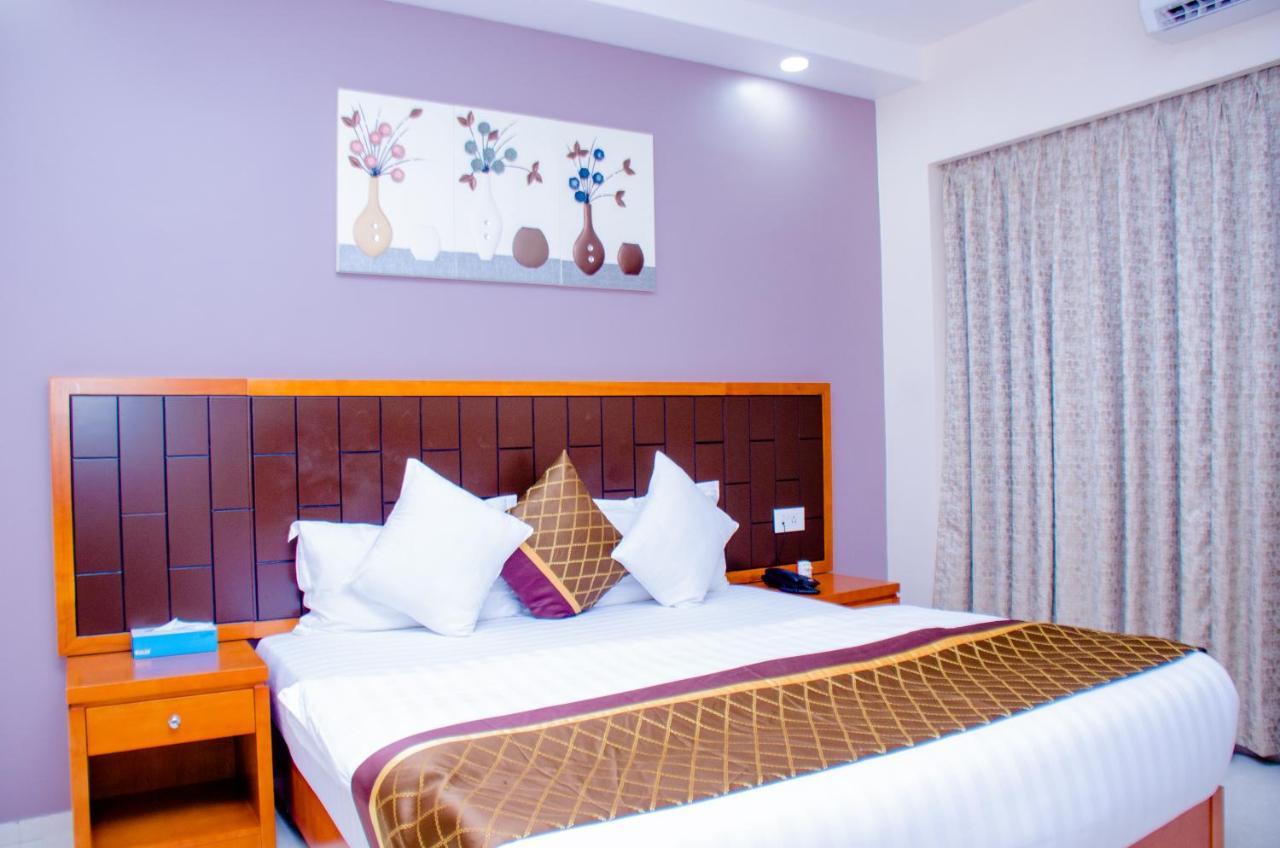 Hotel Platinum Kinshasa Exterior photo