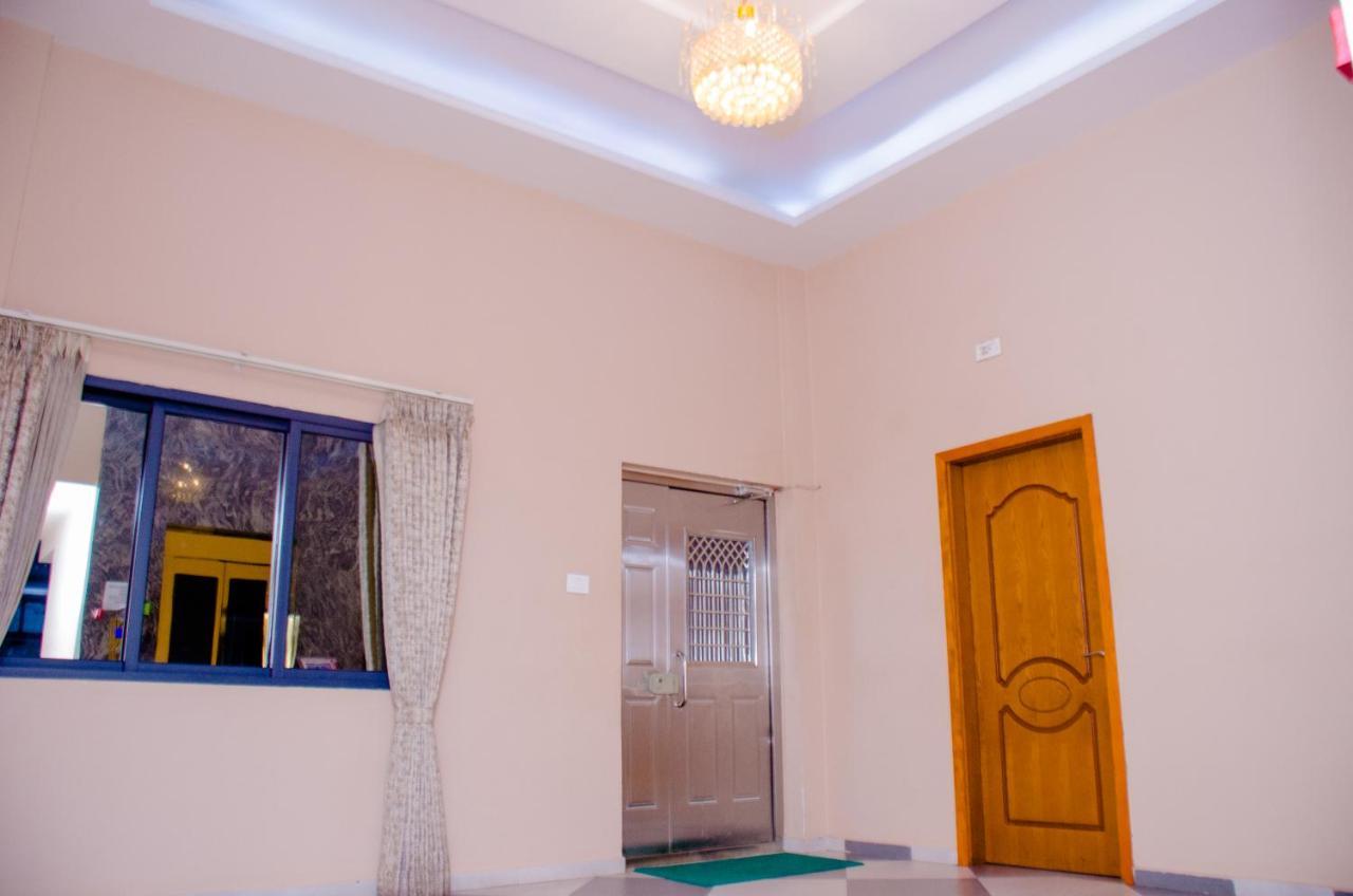 Hotel Platinum Kinshasa Exterior photo
