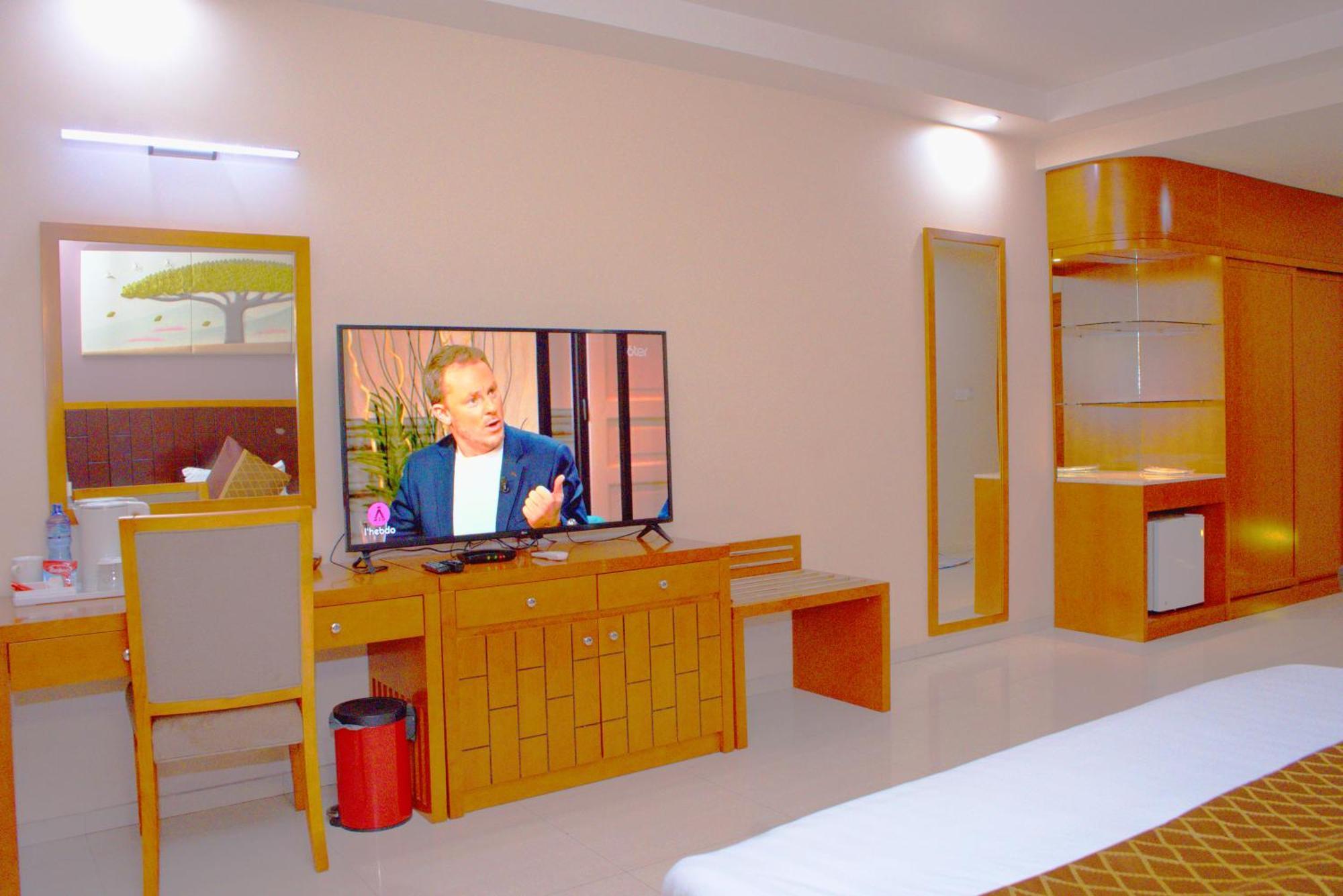 Hotel Platinum Kinshasa Exterior photo